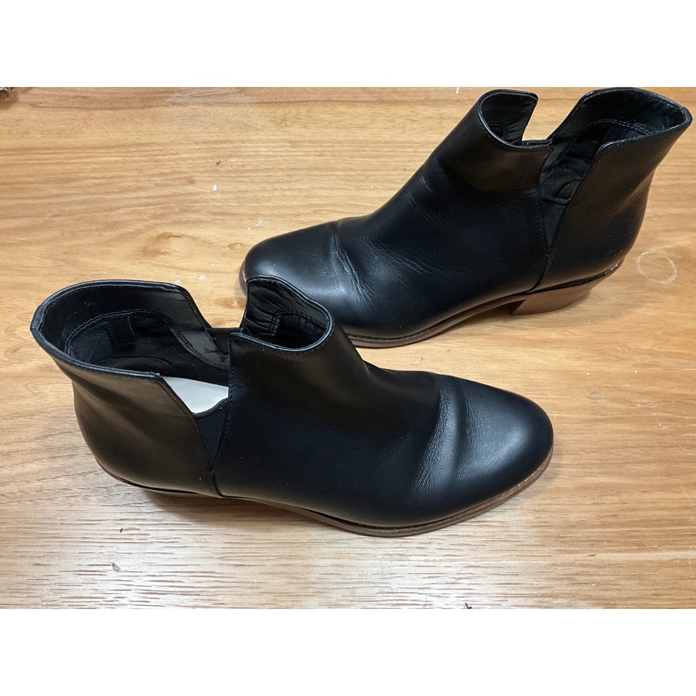 As is damage inside Cole Haan  Black Side Cutout Ankle Boots D44240 Womens 8B